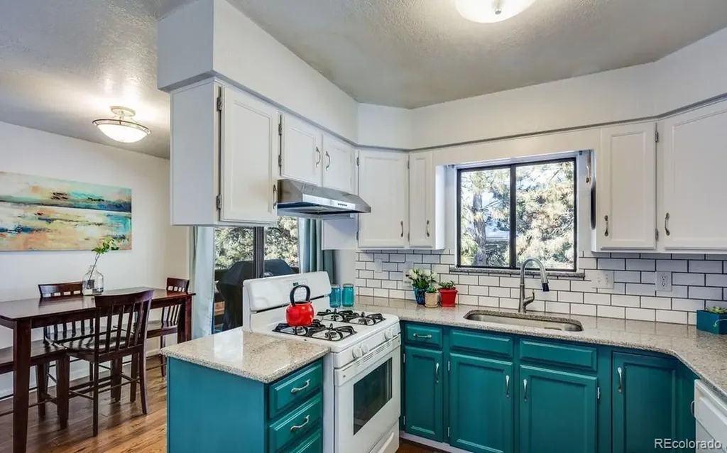 5405 White Place Boulder CO 80303