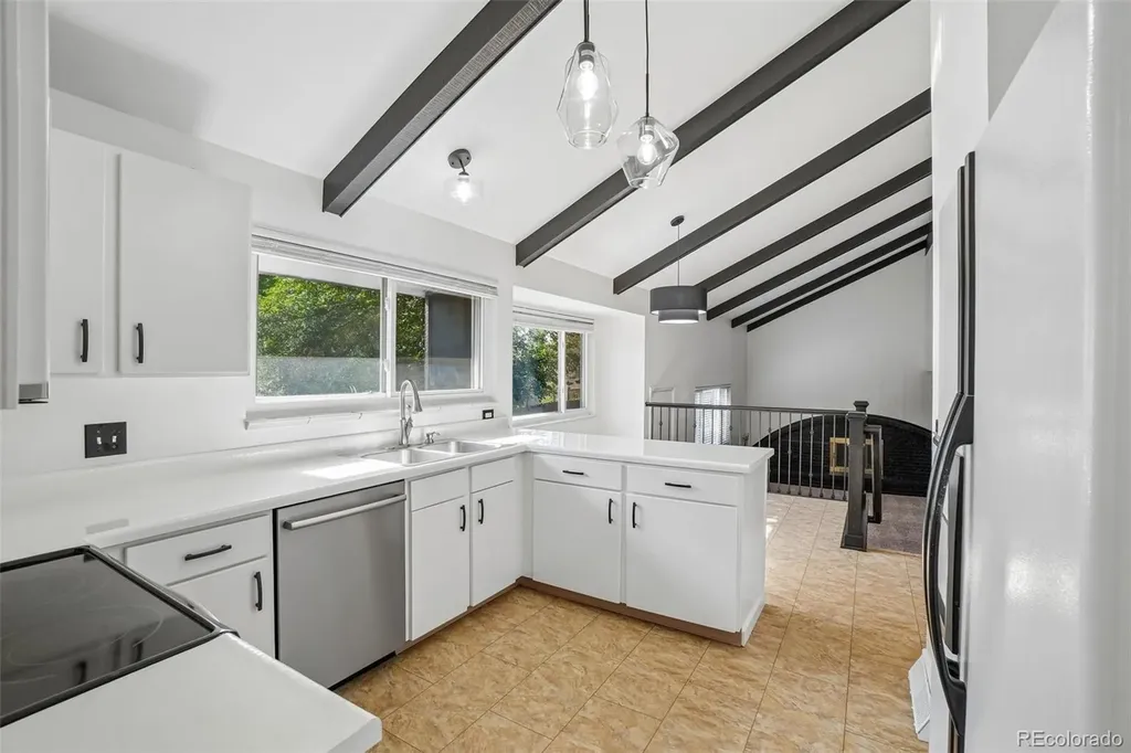 4052 S Willow Way Denver CO 80237