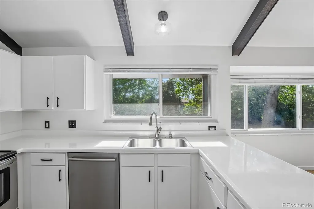4052 S Willow Way Denver CO 80237