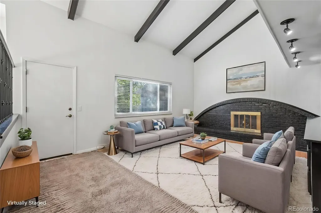 4052 S Willow Way Denver CO 80237