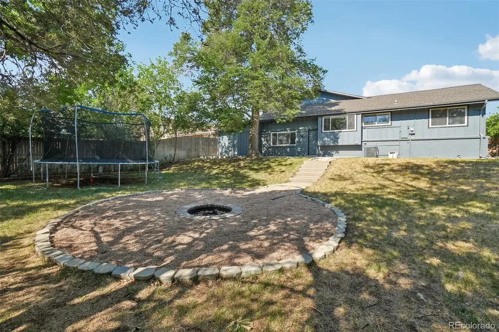 4052 S Willow Way Denver CO 80237