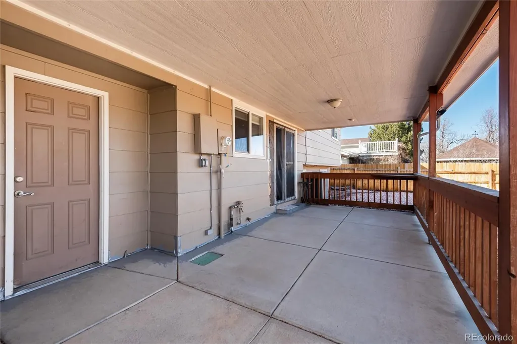 2118 S Mobile Way Aurora CO 80013