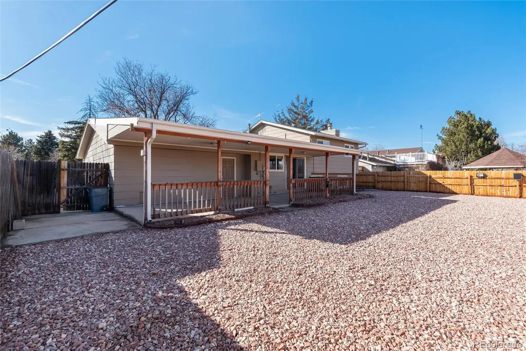 2118 S Mobile Way Aurora CO 80013
