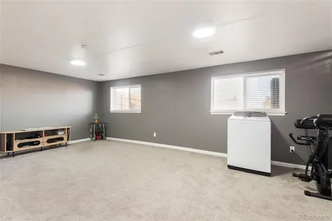 2118 S Mobile Way Aurora CO 80013