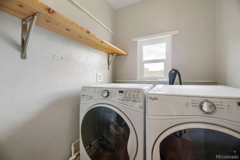 541-543 Logan Street Denver CO 80203