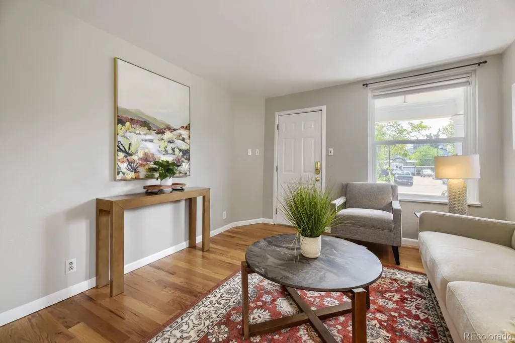 541-543 Logan Street Denver CO 80203