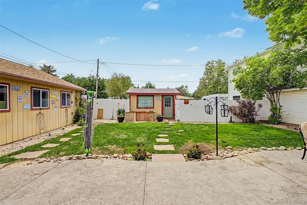 327 Welch Avenue Berthoud CO 80513