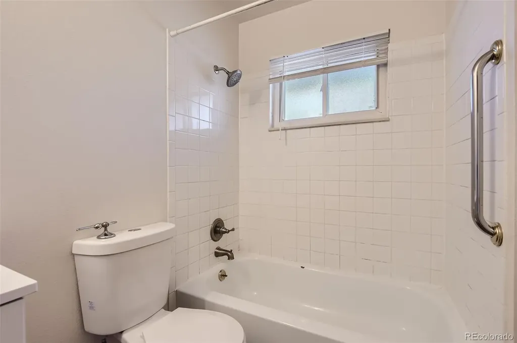 1922 S Oswego Way Aurora CO 80014