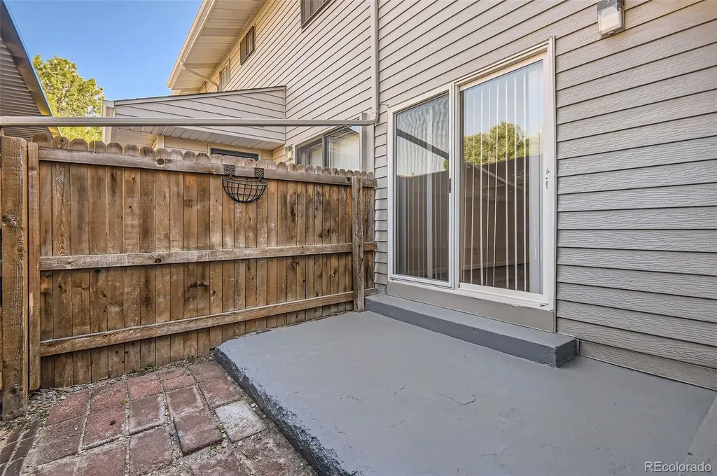 1922 S Oswego Way Aurora CO 80014