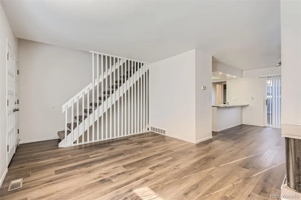1922 S Oswego Way Aurora CO 80014