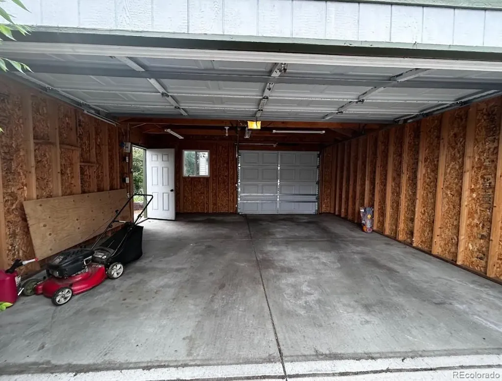 2820 S Acoma Street Englewood CO 80110