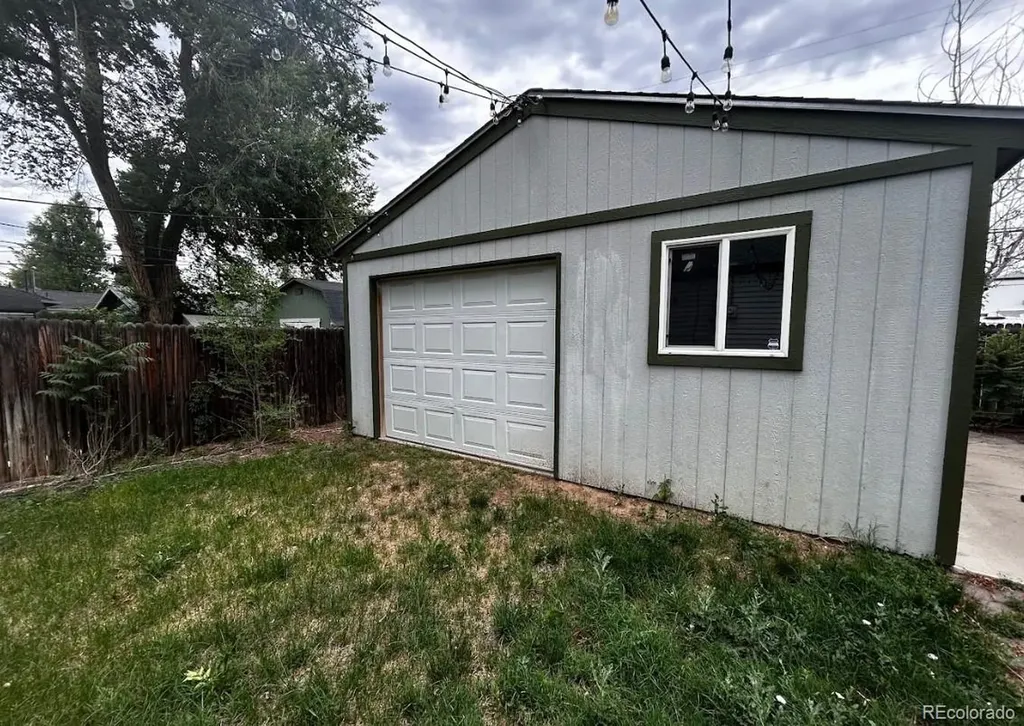 2820 S Acoma Street Englewood CO 80110
