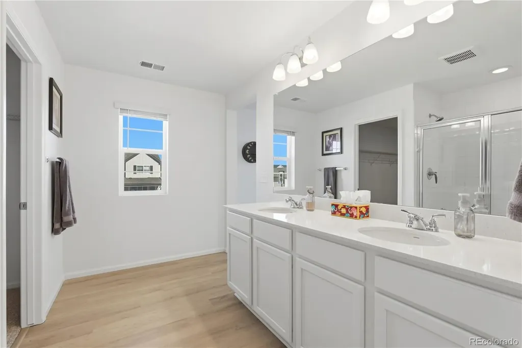 9074 Truckee Court Commerce City CO 80022