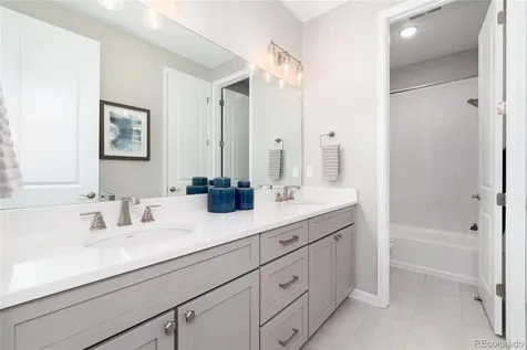 27794 E Davies Drive Aurora CO 80016