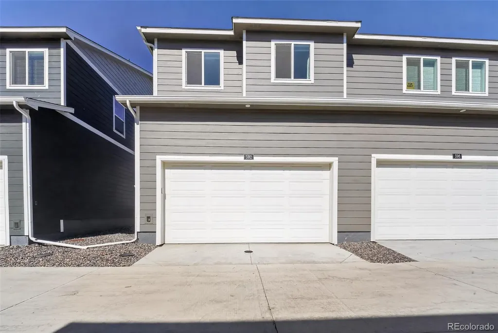 592 Thoroughbred Lane Johnstown CO 80534