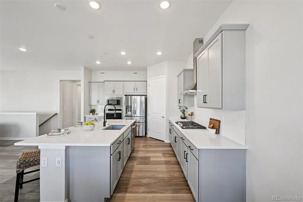 8735 S Quemoy Street Aurora CO 80016
