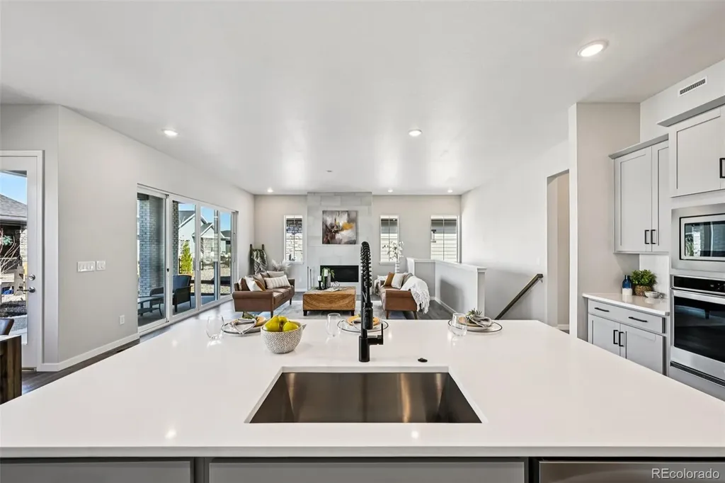 8735 S Quemoy Street Aurora CO 80016