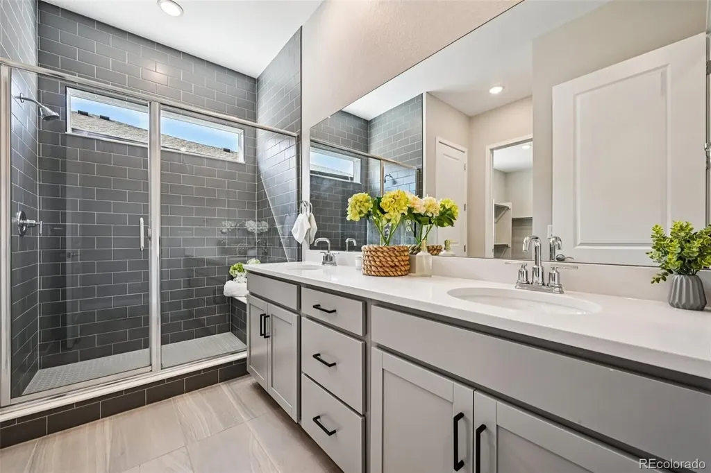 8735 S Quemoy Street Aurora CO 80016