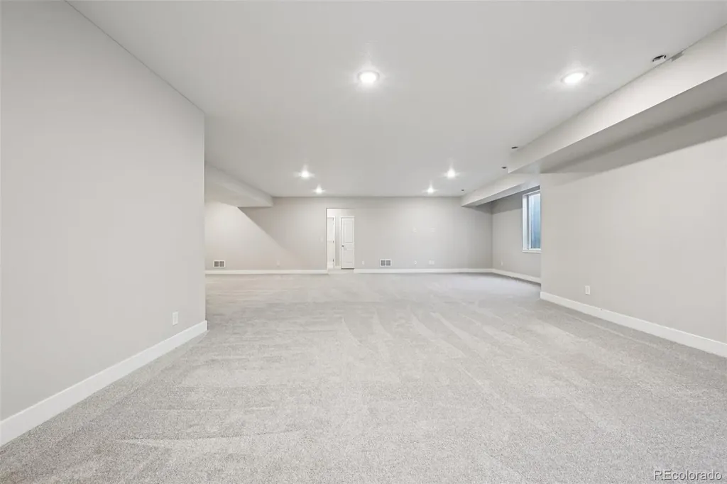 8735 S Quemoy Street Aurora CO 80016