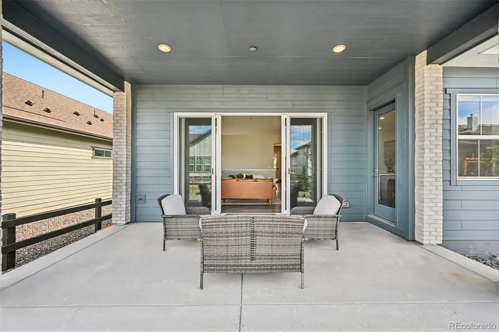 8735 S Quemoy Street Aurora CO 80016
