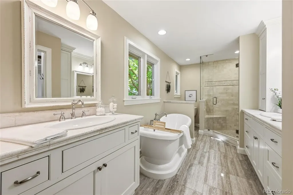 3056 E Hinsdale Avenue Centennial CO 80122