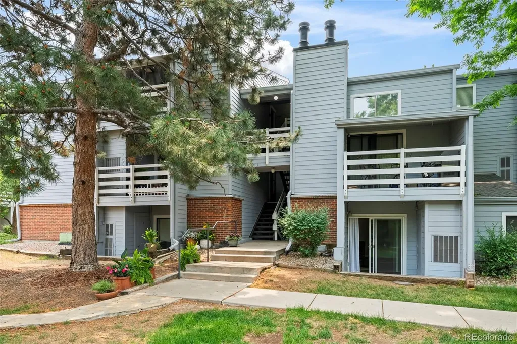 3121 S Tamarac Drive Denver CO 80231