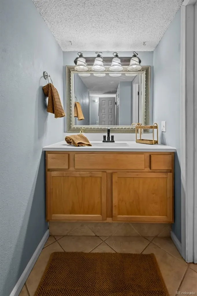 3121 S Tamarac Drive Denver CO 80231