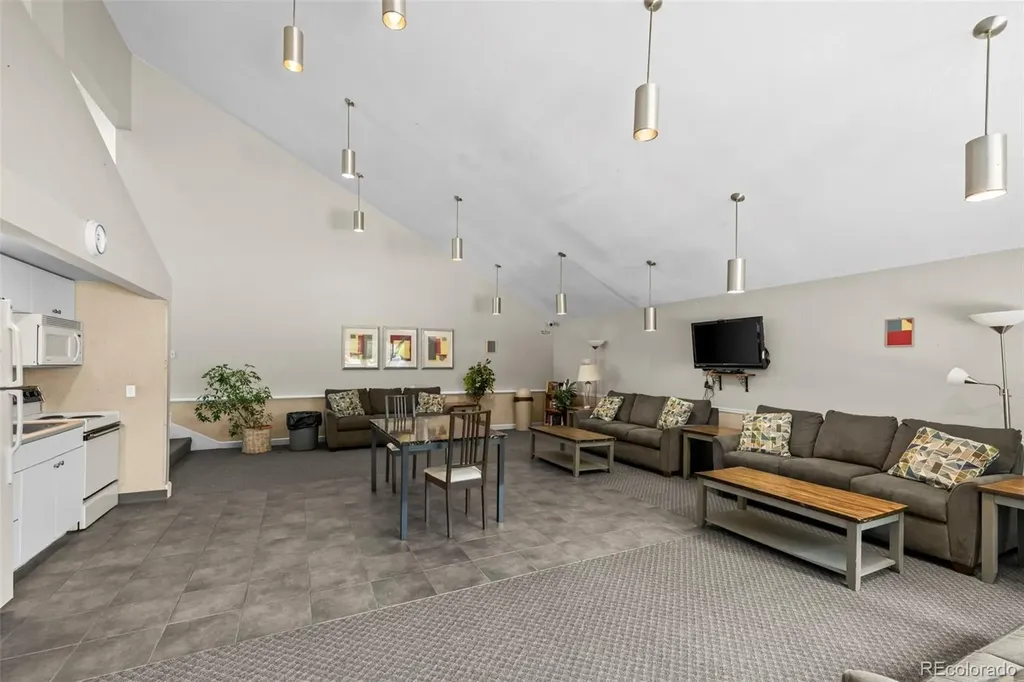 3121 S Tamarac Drive Denver CO 80231