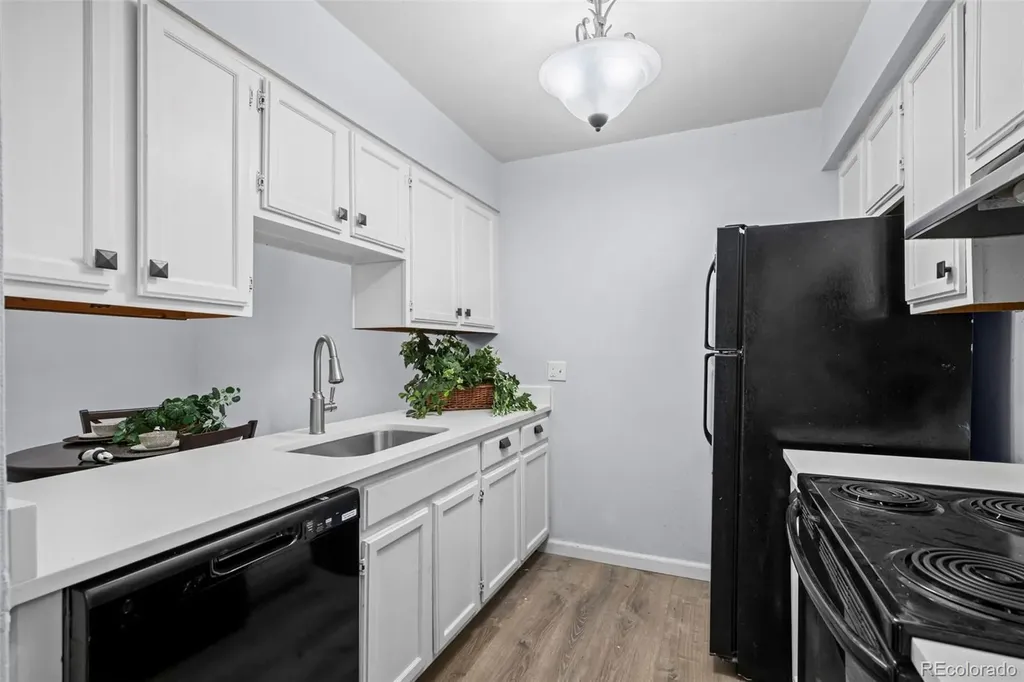3121 S Tamarac Drive Denver CO 80231