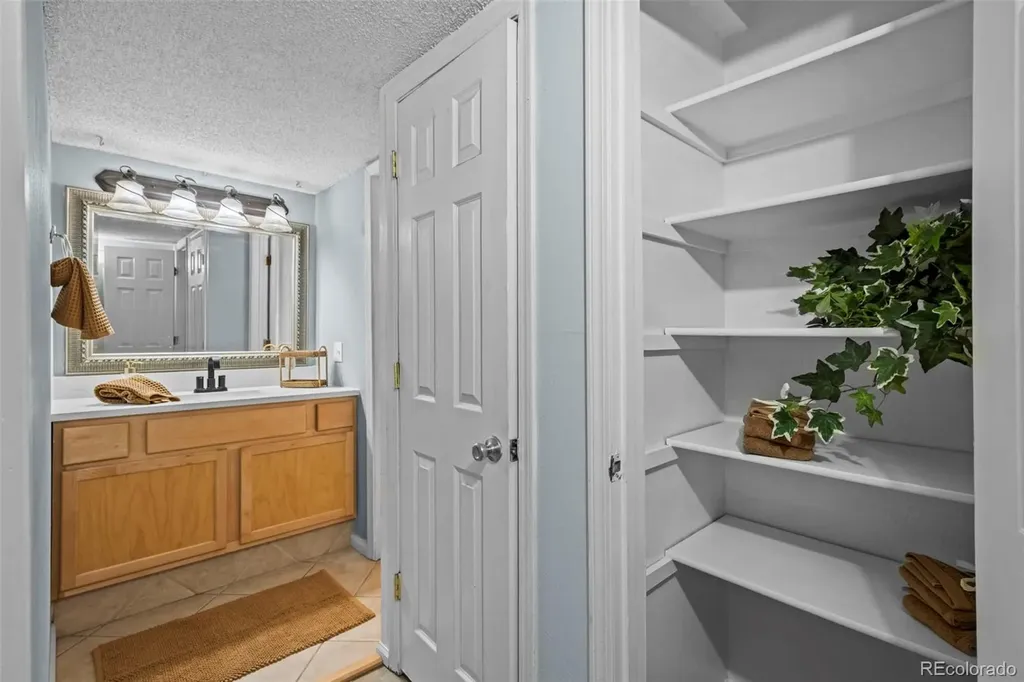3121 S Tamarac Drive Denver CO 80231