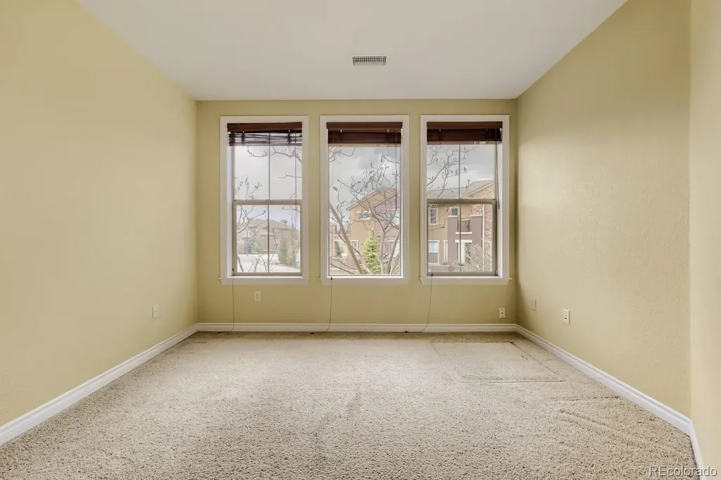 9421 Viaggio Way Highlands Ranch CO 80126