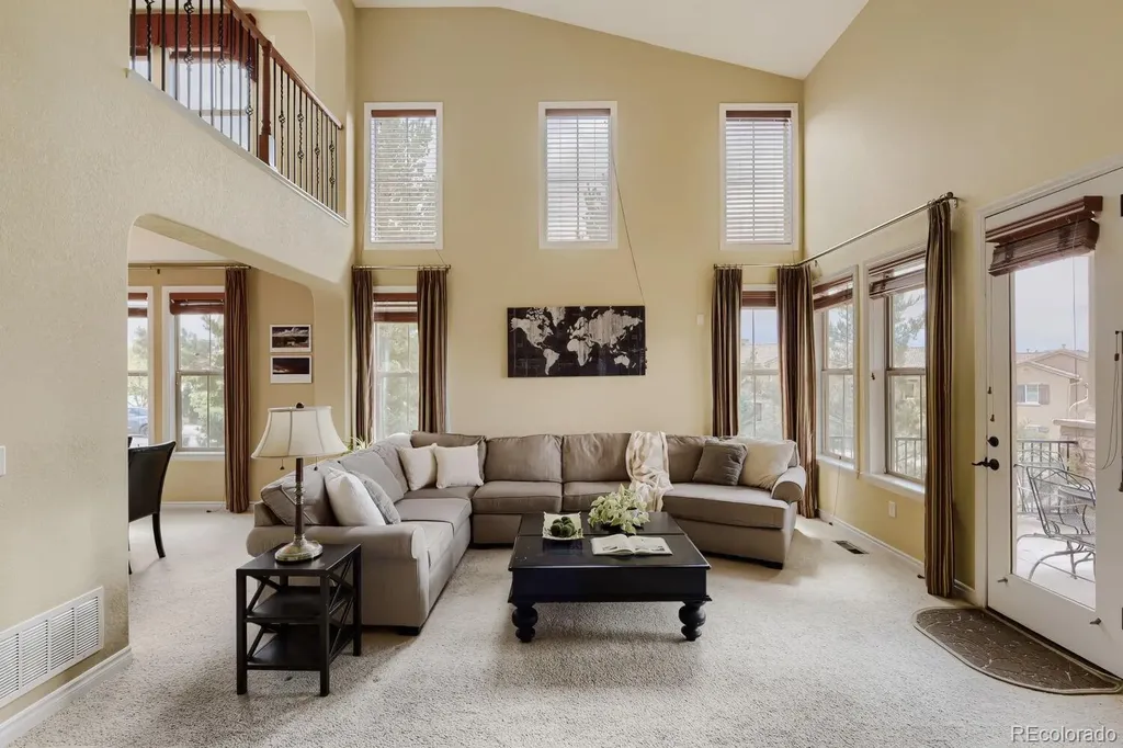9421 Viaggio Way Highlands Ranch CO 80126