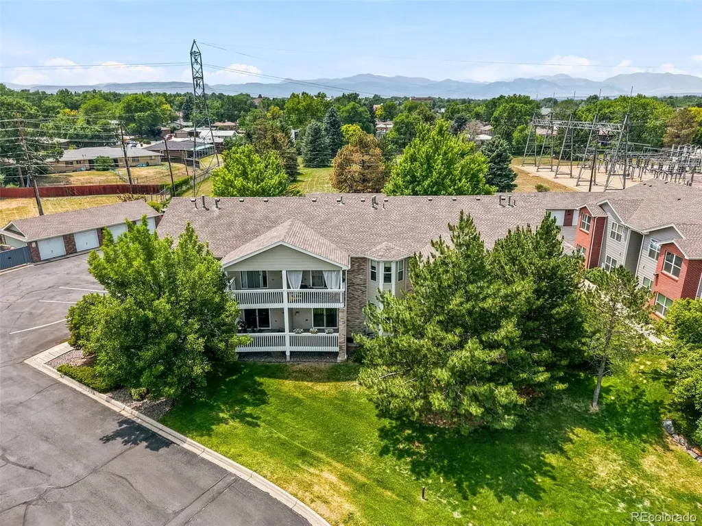 11624 W 62nd Place Arvada CO 80004