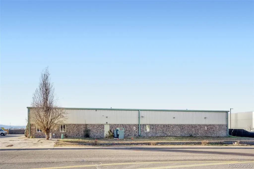 8681 Rosemary Street Commerce City CO 80022