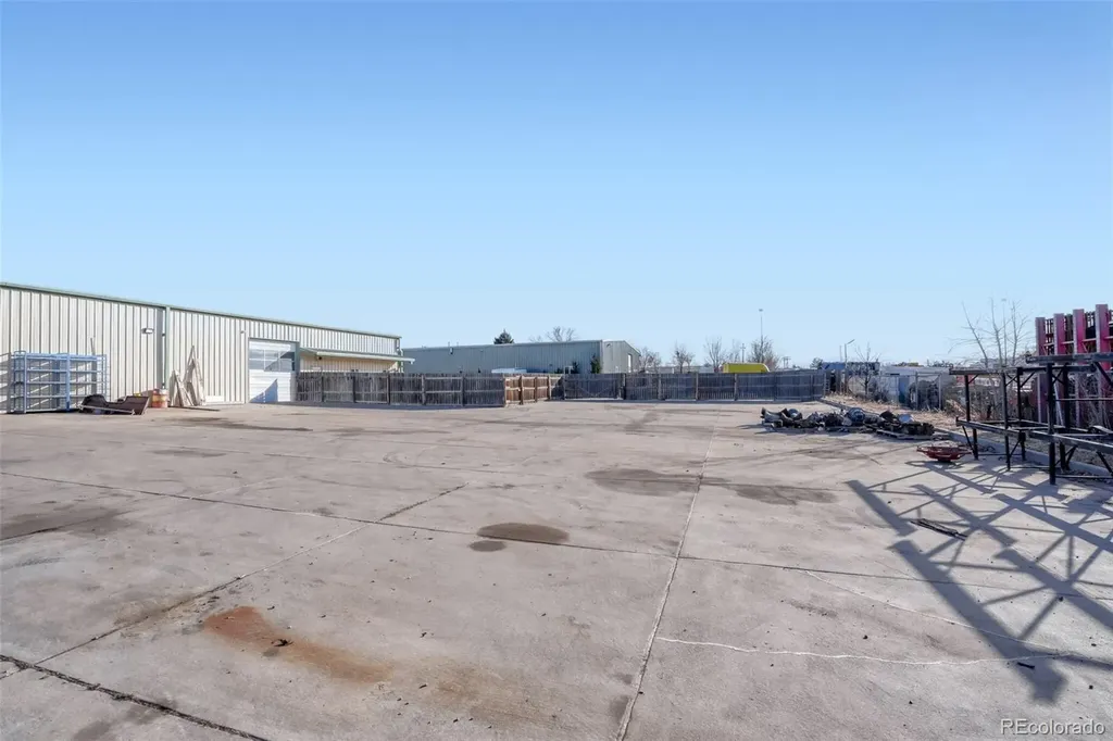8681 Rosemary Street Commerce City CO 80022