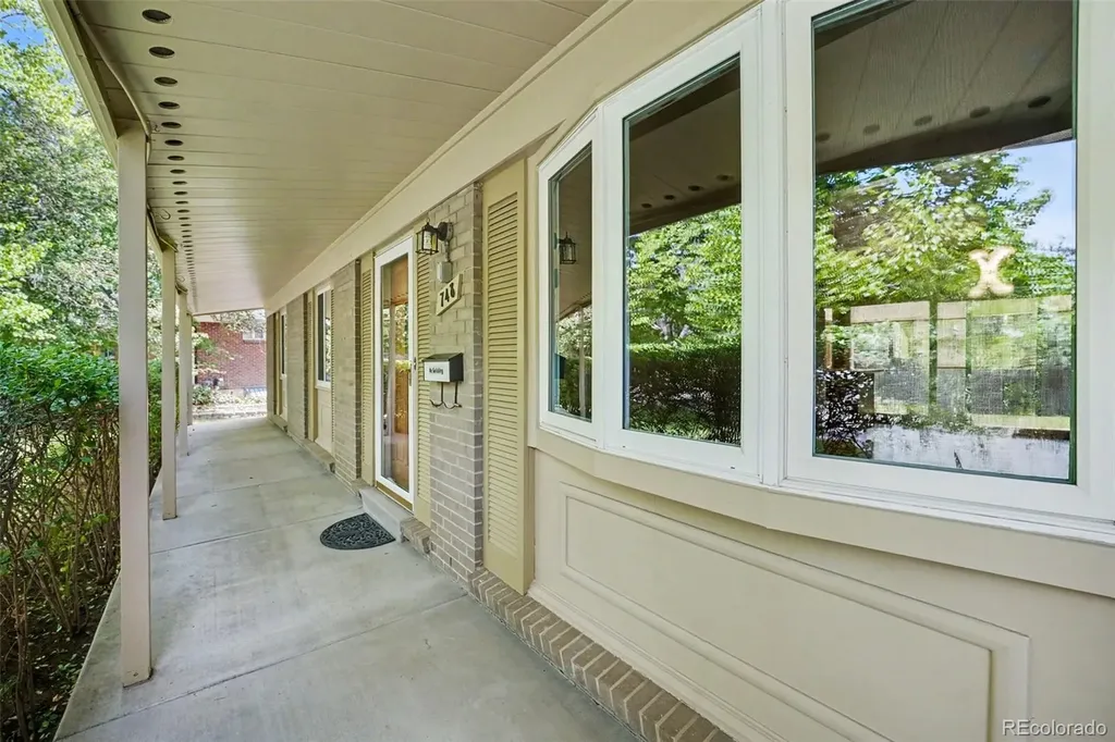 748 W Larigo Avenue Littleton CO 80120