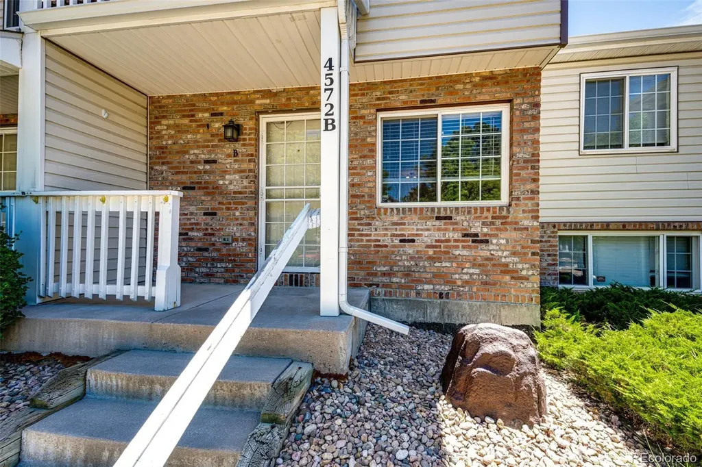 4572 S Crystal Way Aurora CO 80015