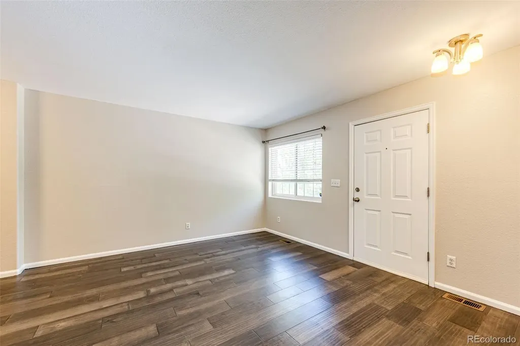 4572 S Crystal Way Aurora CO 80015