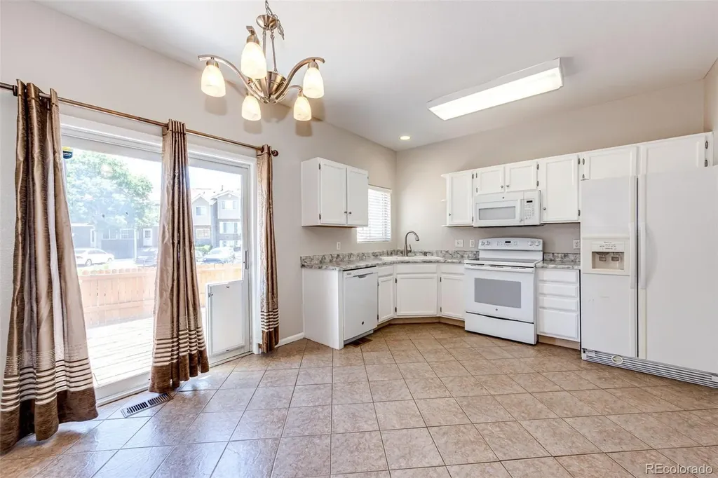 4572 S Crystal Way Aurora CO 80015