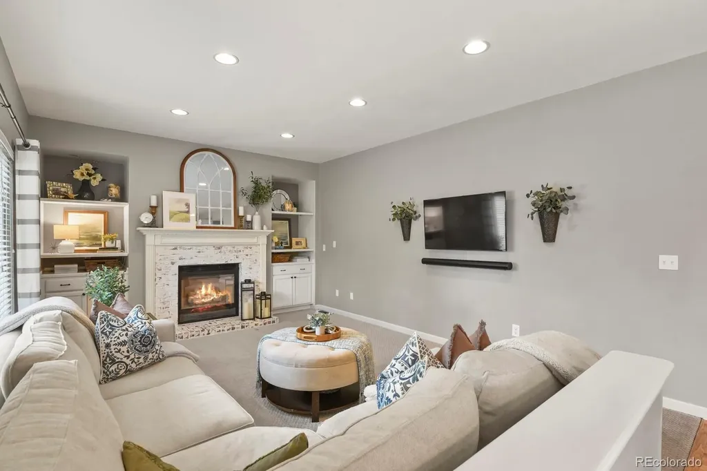 8980 Miners Drive Highlands Ranch CO 80126