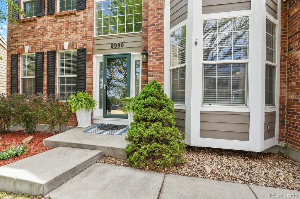 8980 Miners Drive Highlands Ranch CO 80126