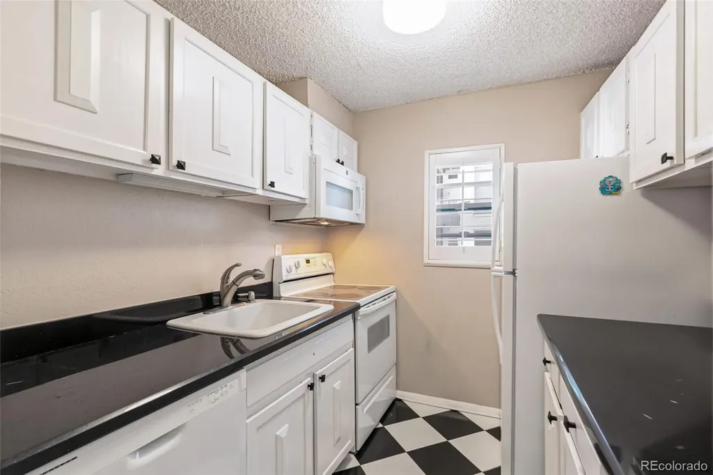 2 Adams Street Denver CO 80206