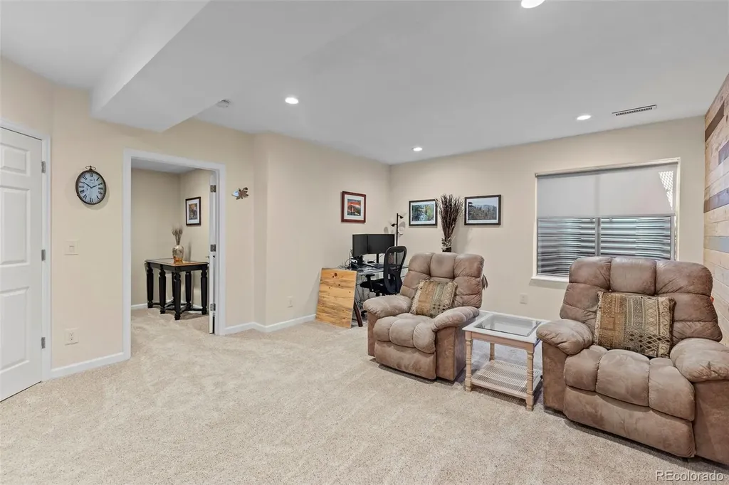 2760 W Greens Court Littleton CO 80123
