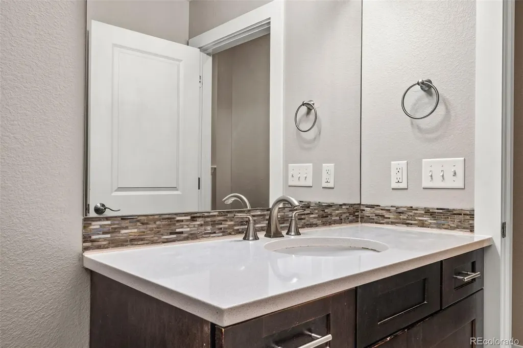 1752 W 40th Avenue Denver CO 80211
