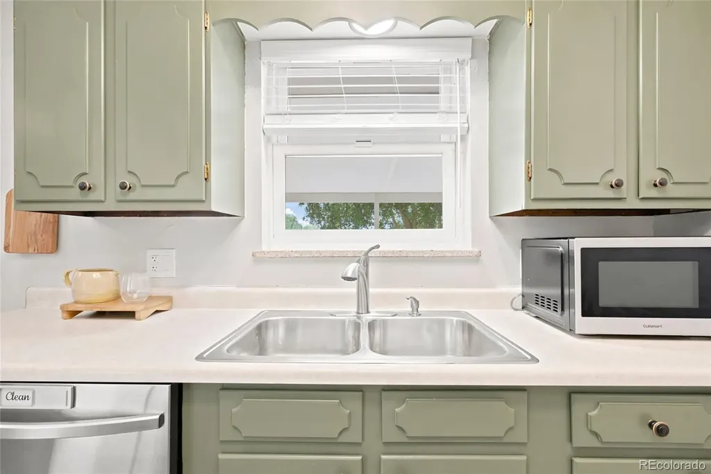 8402 Chase Street Arvada CO 80003
