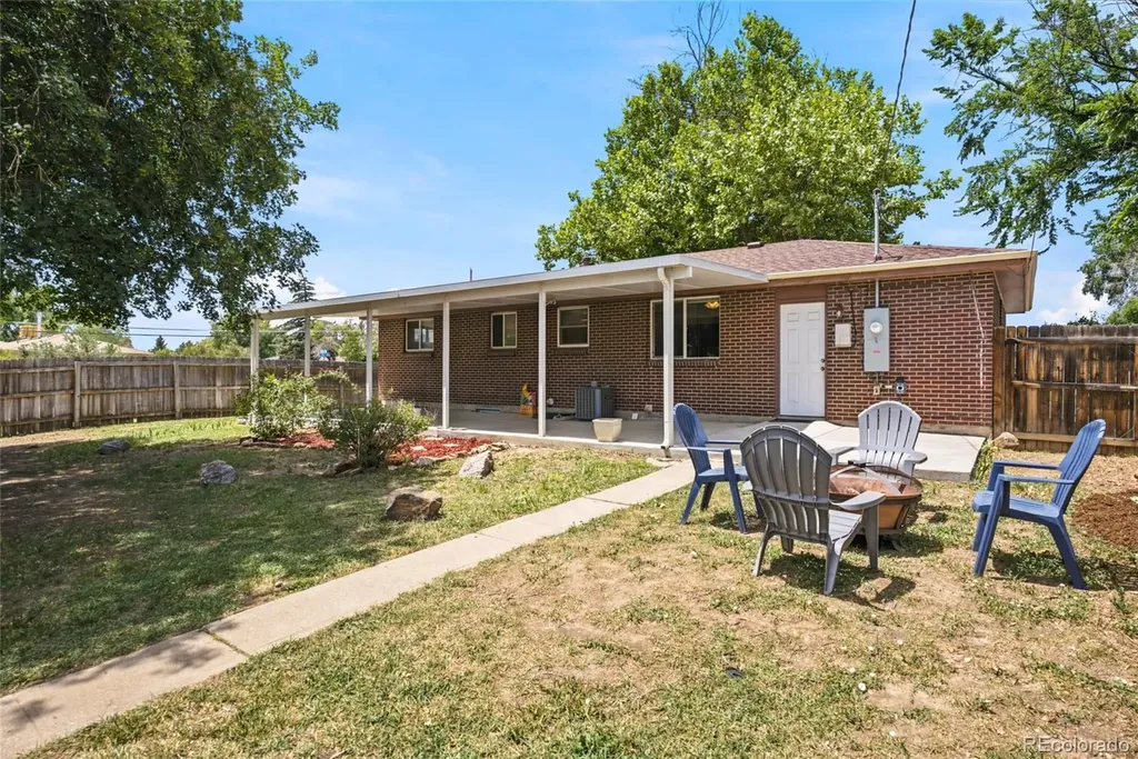 8402 Chase Street Arvada CO 80003
