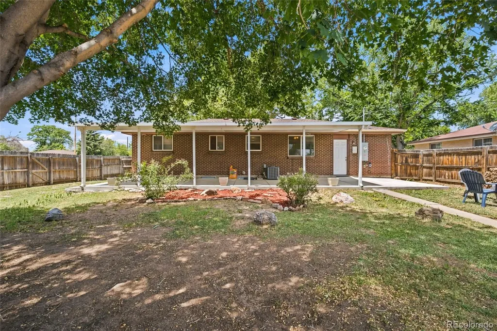 8402 Chase Street Arvada CO 80003
