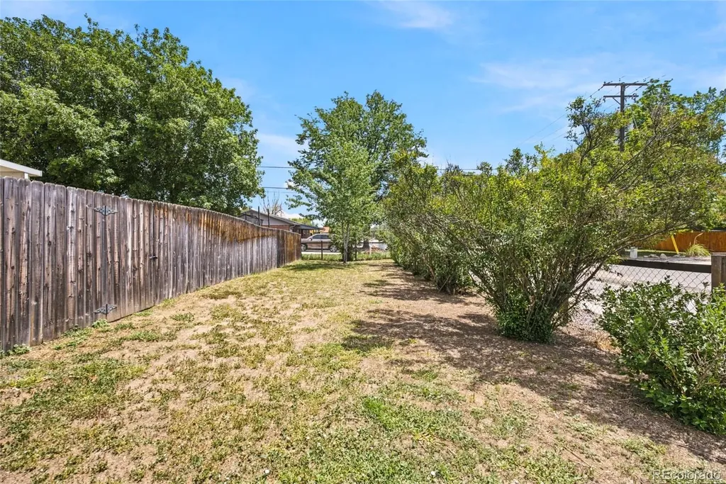 8402 Chase Street Arvada CO 80003