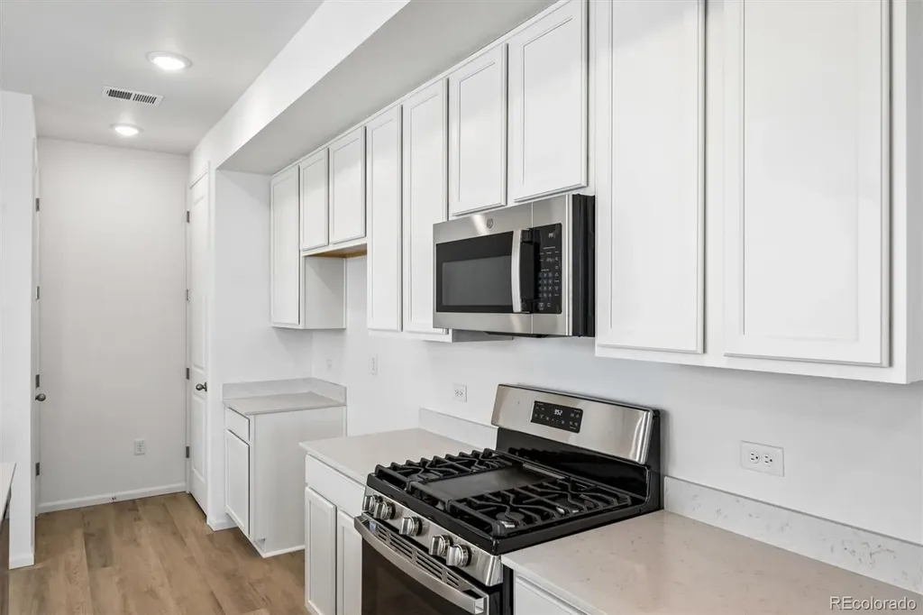 542 Pagosa Street Aurora CO 80017