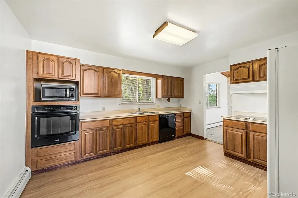 8289 Greenwood Boulevard Denver CO 80221